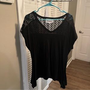 Two by Vince Camuto Lace Top